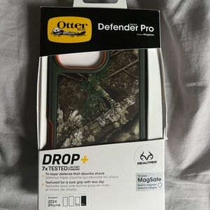 iPhone 16 pro outterbox case